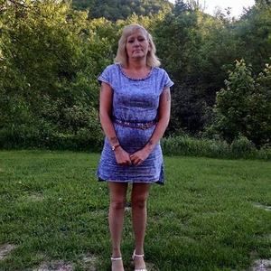 Meet your Posher, Beverly