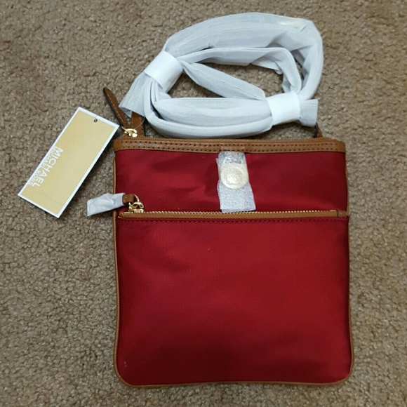 Michael Kors Kempton Crossbody