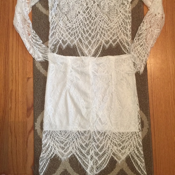 Romantic two piece lace set - Picture 3 of 4