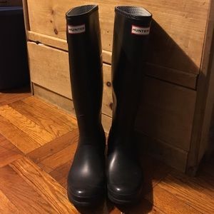 Black Tall Hunter Boots