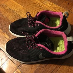 Womens Nike Roshe Run