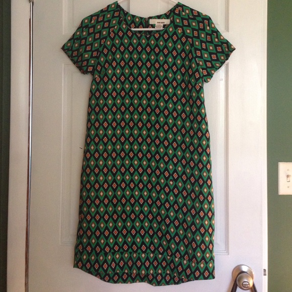 Green shift dress