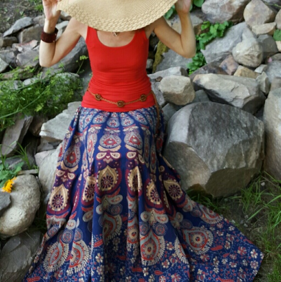 Maxi Skirt - Picture 3 of 4