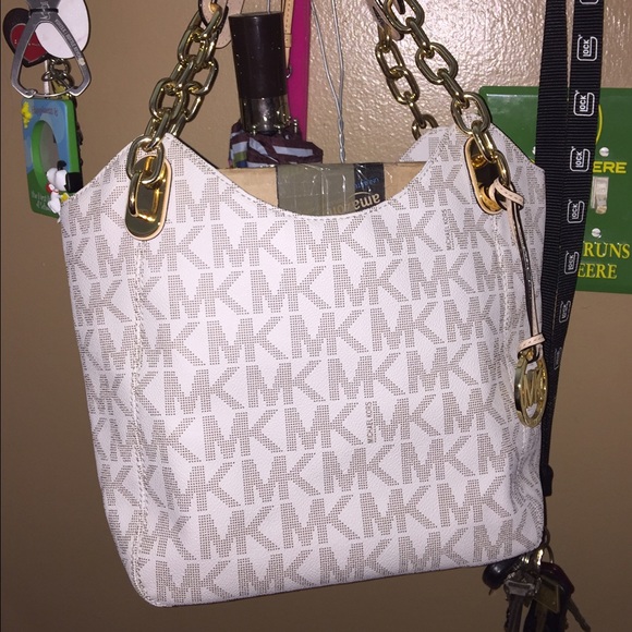 Michael Kors Medium Lilly