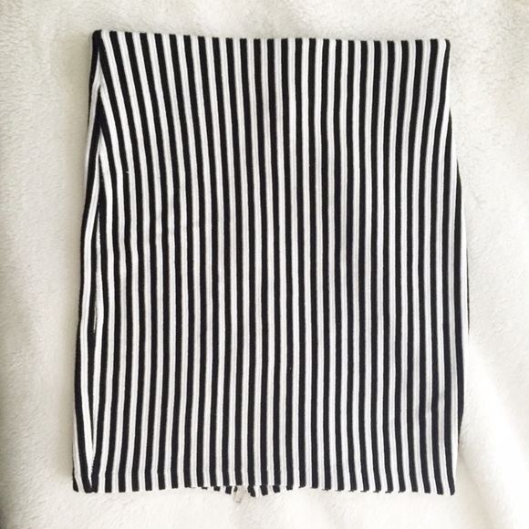 H&M Striped Zipper Mini Skirt - Picture 2 of 3