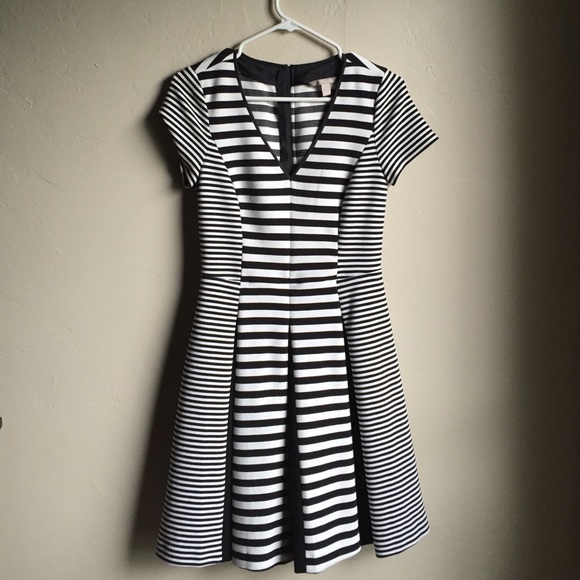 Banana Republic black/white dress
