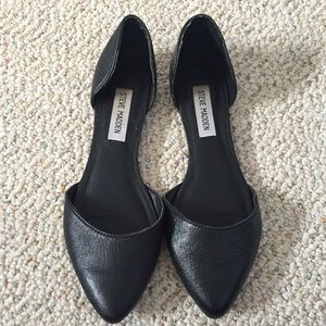 Steve Madden black flats 6.5