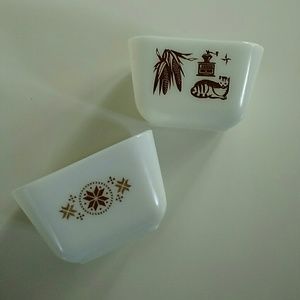 Pyrex 501 Fridgies Refrigerator Dishes