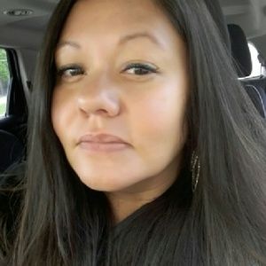 Meet your Posher, Cynthia