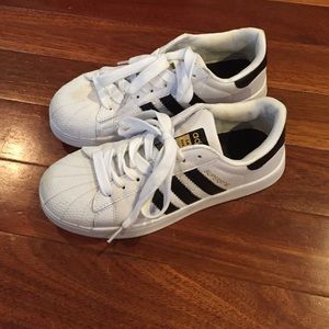 Adidas superstar