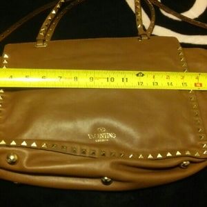 Pics of Valentino rockstud with measurements
