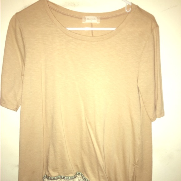 Super cute long flowy dress or shirt!!