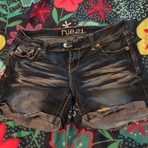Light weight shorts
