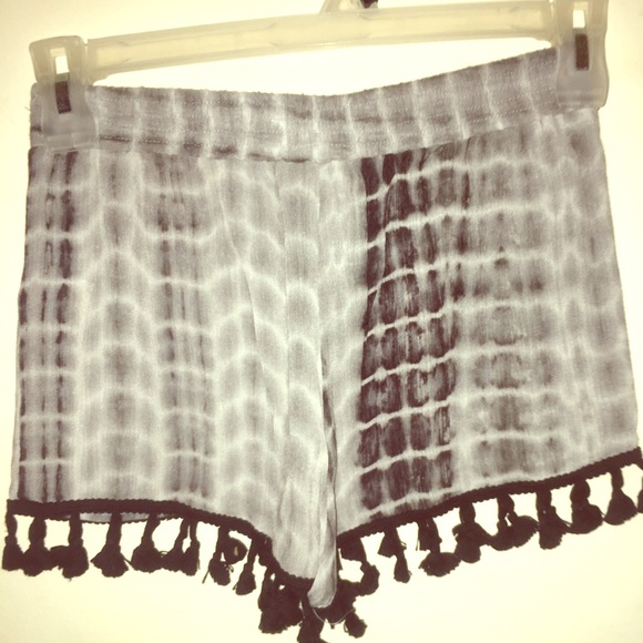 Black and grey the dye shorts