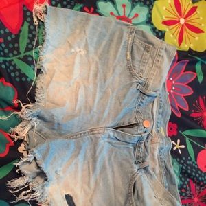 Shorty shorts
