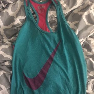 Nike workout top
