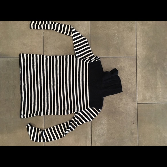 Turtleneck - Picture 1 of 2