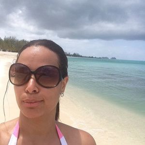 Meet your Posher, Ebony