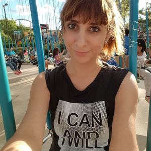 Meet your Posher, Danielle