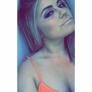 Meet your Posher, Mackenzie