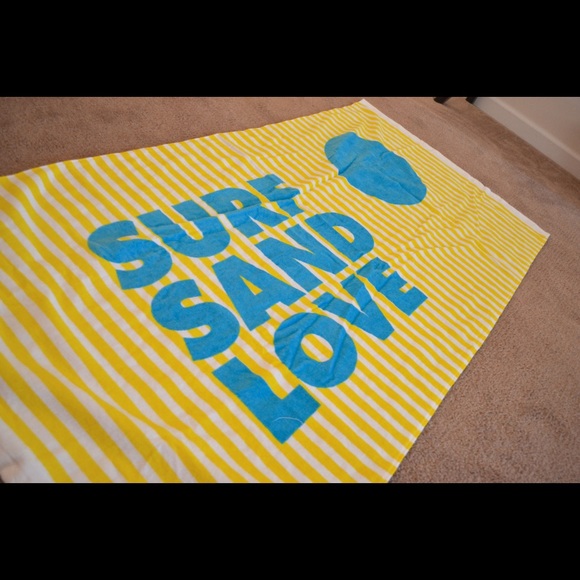 Sisters of Los Angeles Beach Towel