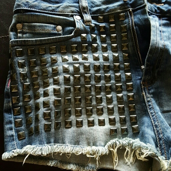 Victoria Secrets denim shorts - Picture 3 of 3