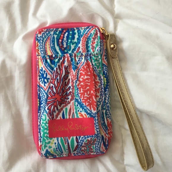 Lily Pullitzer Let Minnow wristlet