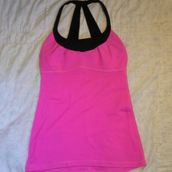 Lululemon Pink and black tank