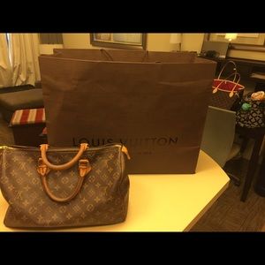 Authentic Louis Vuitton Speedy 35