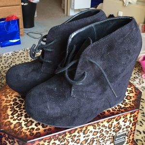 Black Close Toed Wedges