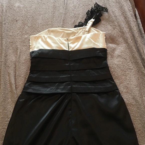 Cocktail Dress - Picture 3 of 3