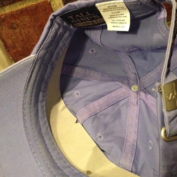 Hat - Picture 4 of 4