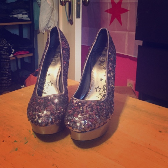 Sequin silver heels