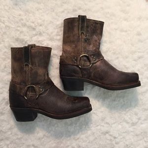 Frye Harness 8R - Size 7 - Never Worn!