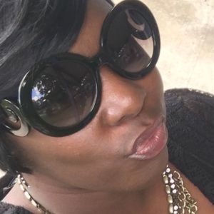 Meet your Posher, Tamika