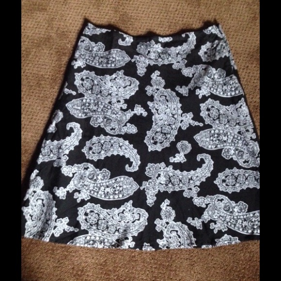 Black and white paisley skirt