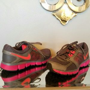 Running shoes