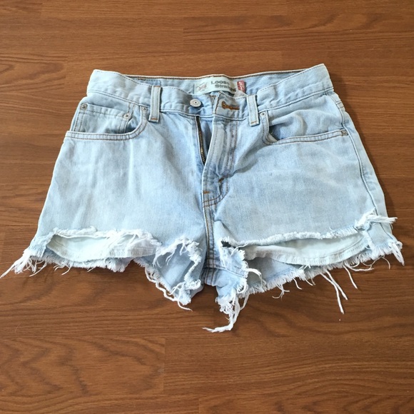 Vintage Levi's Denim Shorts (high rise)