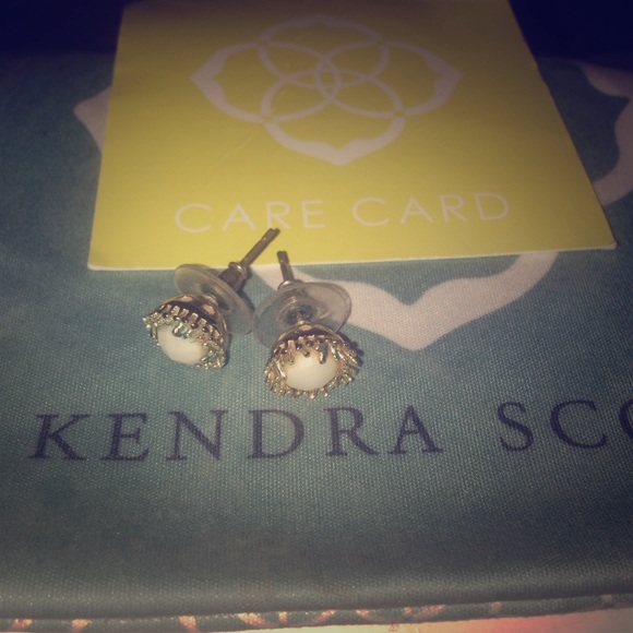 Kendra Scott earrings