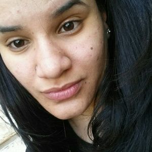 Meet your Posher, Ambar