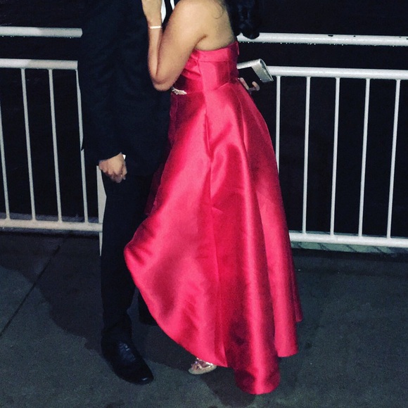 MAC DUGGAL 2017 COLLECTION DRESS - Picture 3 of 3