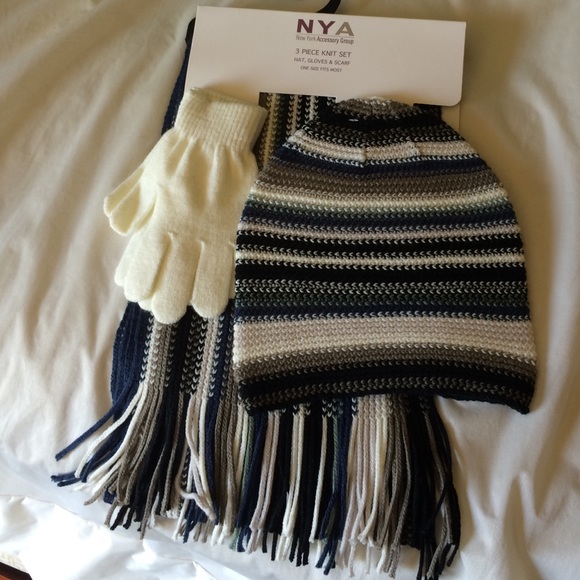 3 piece, hat gloves and scarf