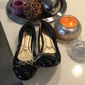 LIKE NEW! Adorable Bandolino Flats 💫