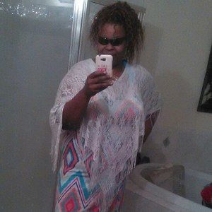 Meet your Posher, Cynthia