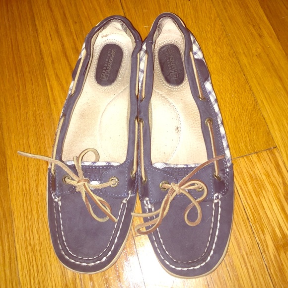 8.5 Navy Sperries
