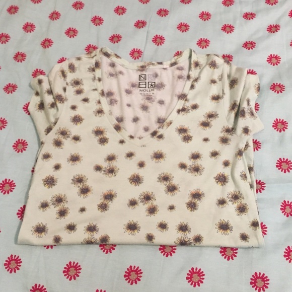 Cute floral T.