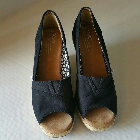 Toms canvas wedges