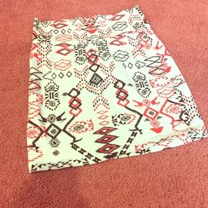 Bodycon pattern skirt