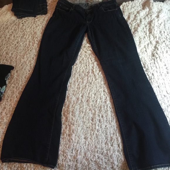 MOVING SALE💫Paige monte boot cut jeans size 31