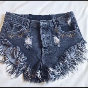 SOLD- One Teaspoon shorts